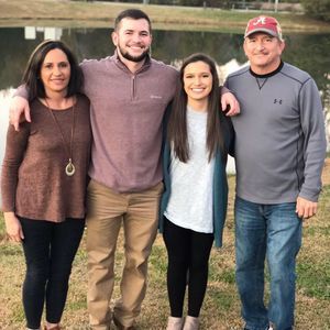 Meet your Posher, Lorie